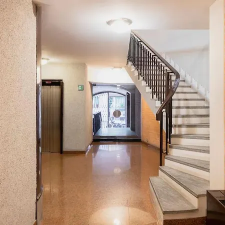 Relstay- Montenapoleone Apartamento Milán